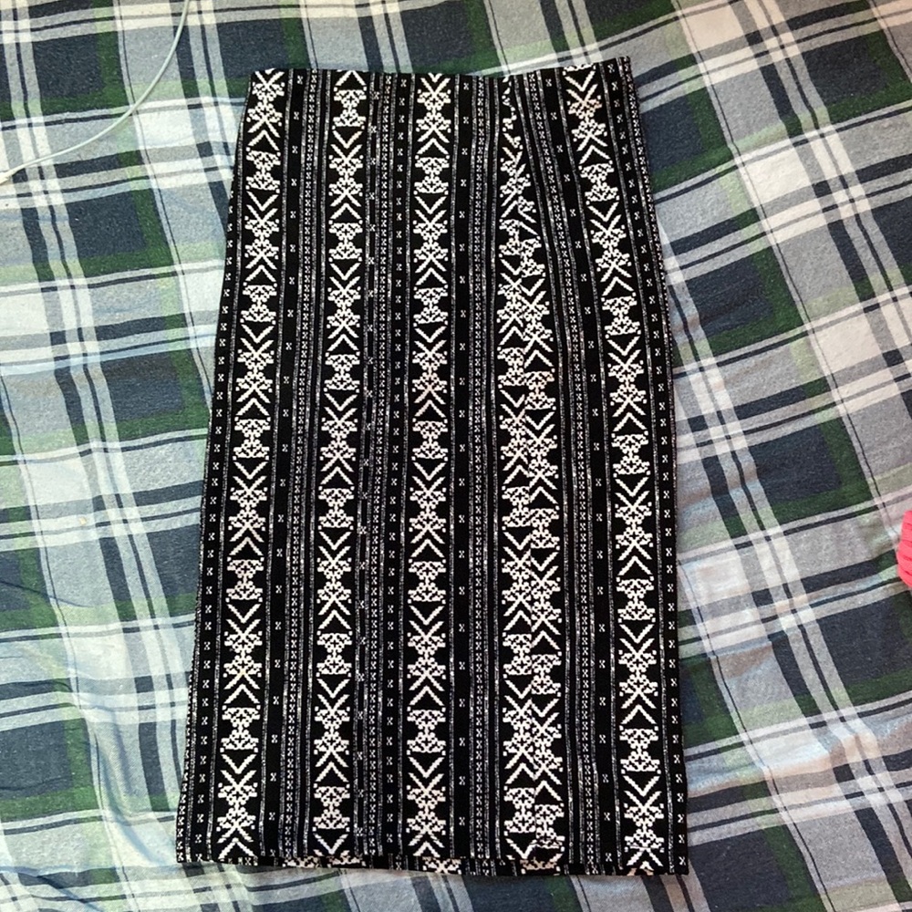 One size fits all pencil skirt